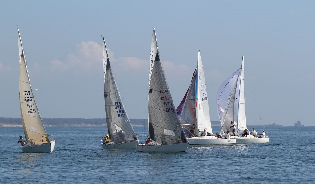 20221016 invernale J24 bolina 1