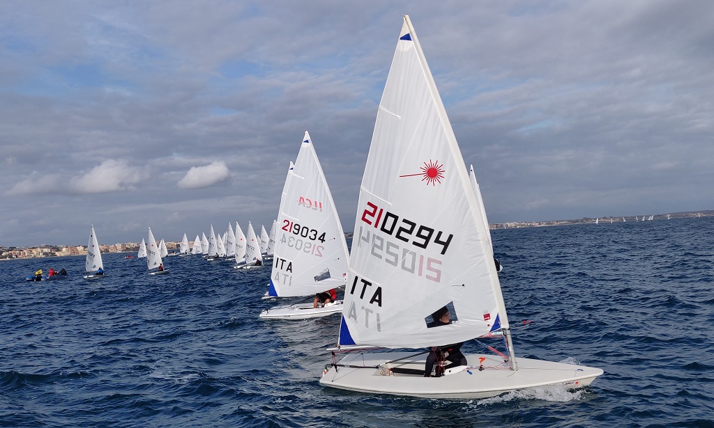 20220205 zonale ILCA Anzio partenza ILCA6 2 s