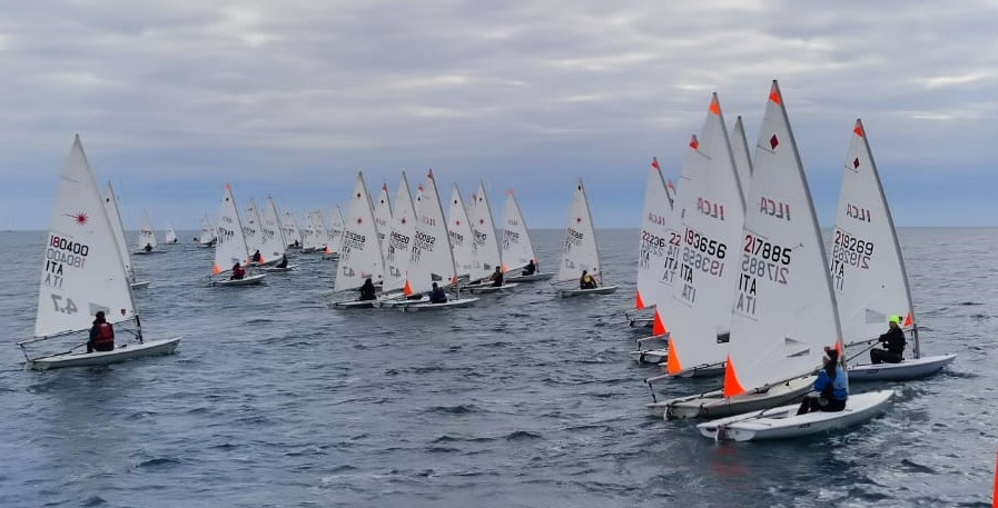 20230218 ILCA4 partenza 2