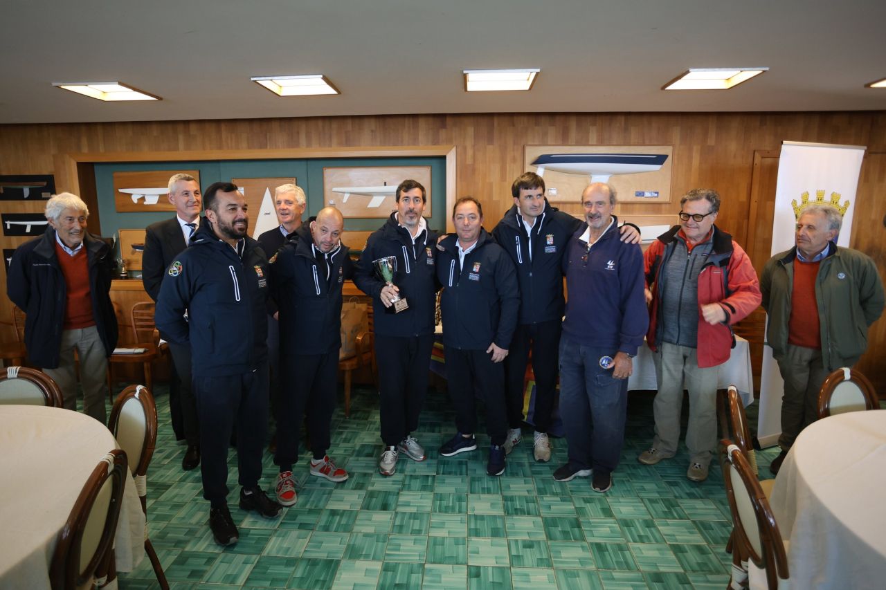 20240310 Premiazione invernale J24 LaSuperba s