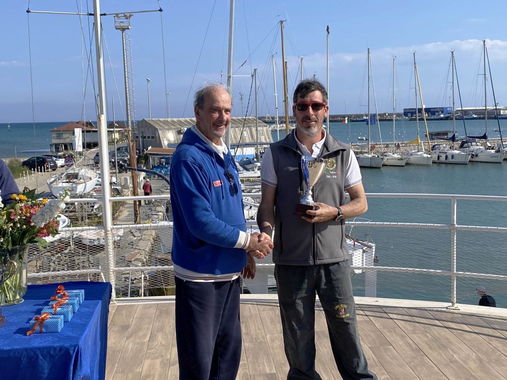 20250406 Invernale Anzio J24 Premiazione 1s